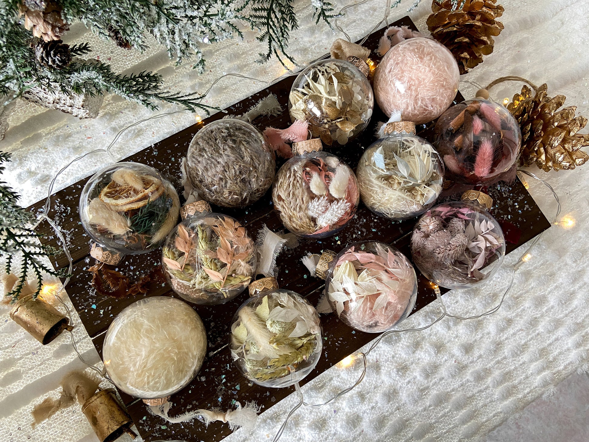 Set Of Dried Flowers Ornaments