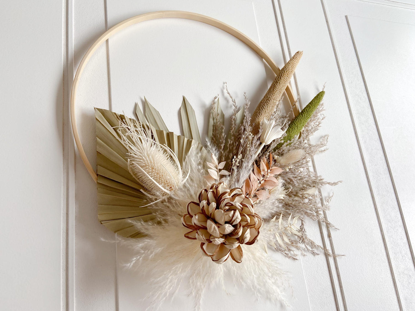 Neutral Dried Flowers Wreath