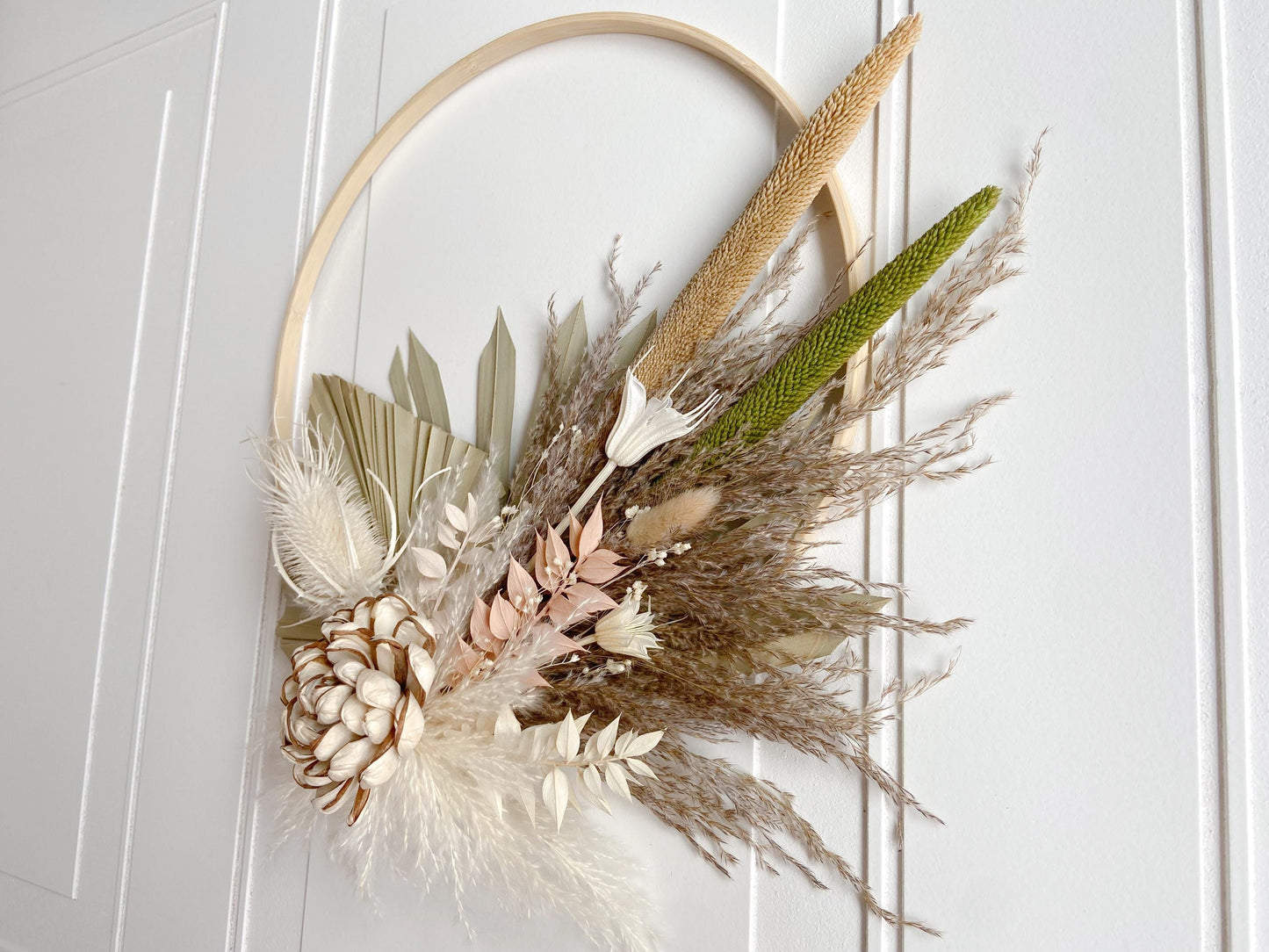 Neutral Dried Flowers Wreath