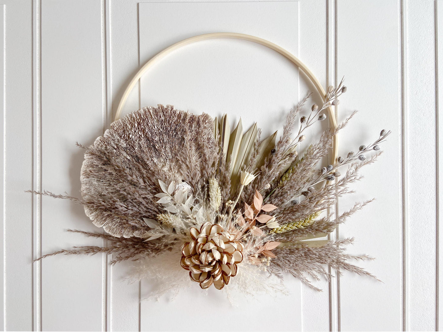 Neutral Dried Mushroom & Flowers Wreath