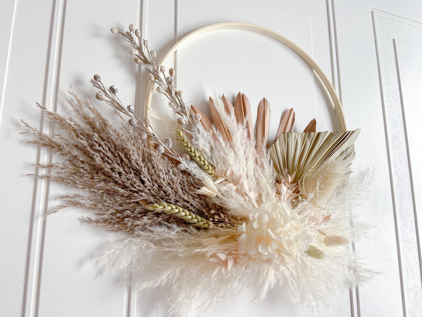 Neutral Dried Flowers Wreath