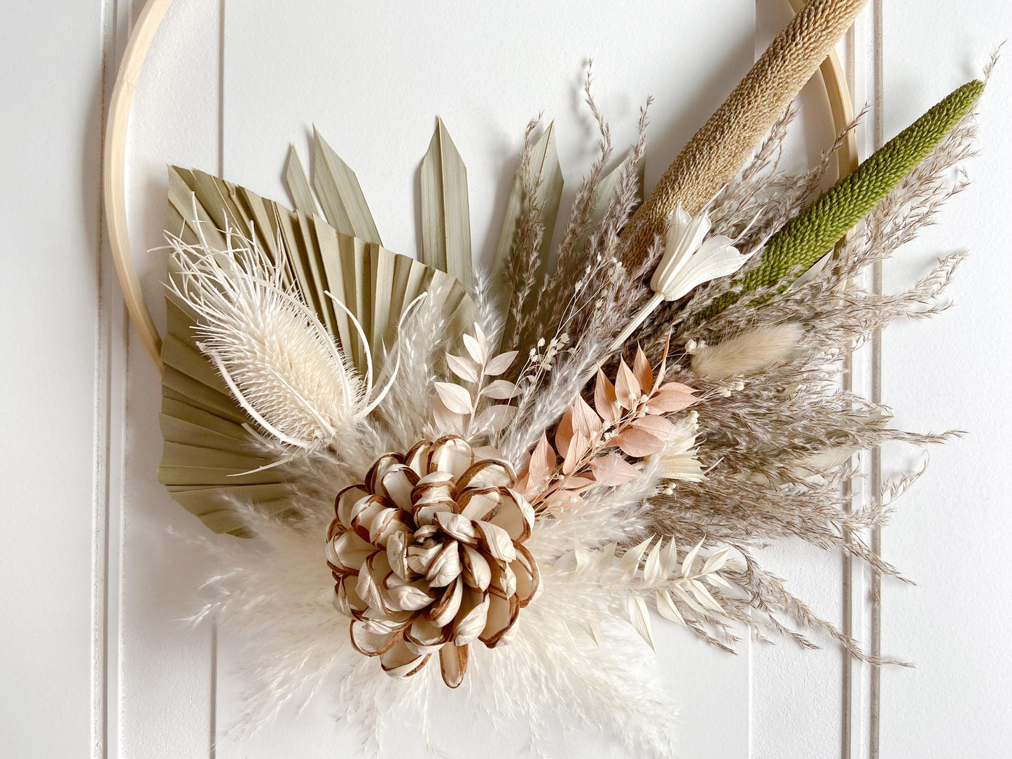 Neutral Dried Flowers Wreath