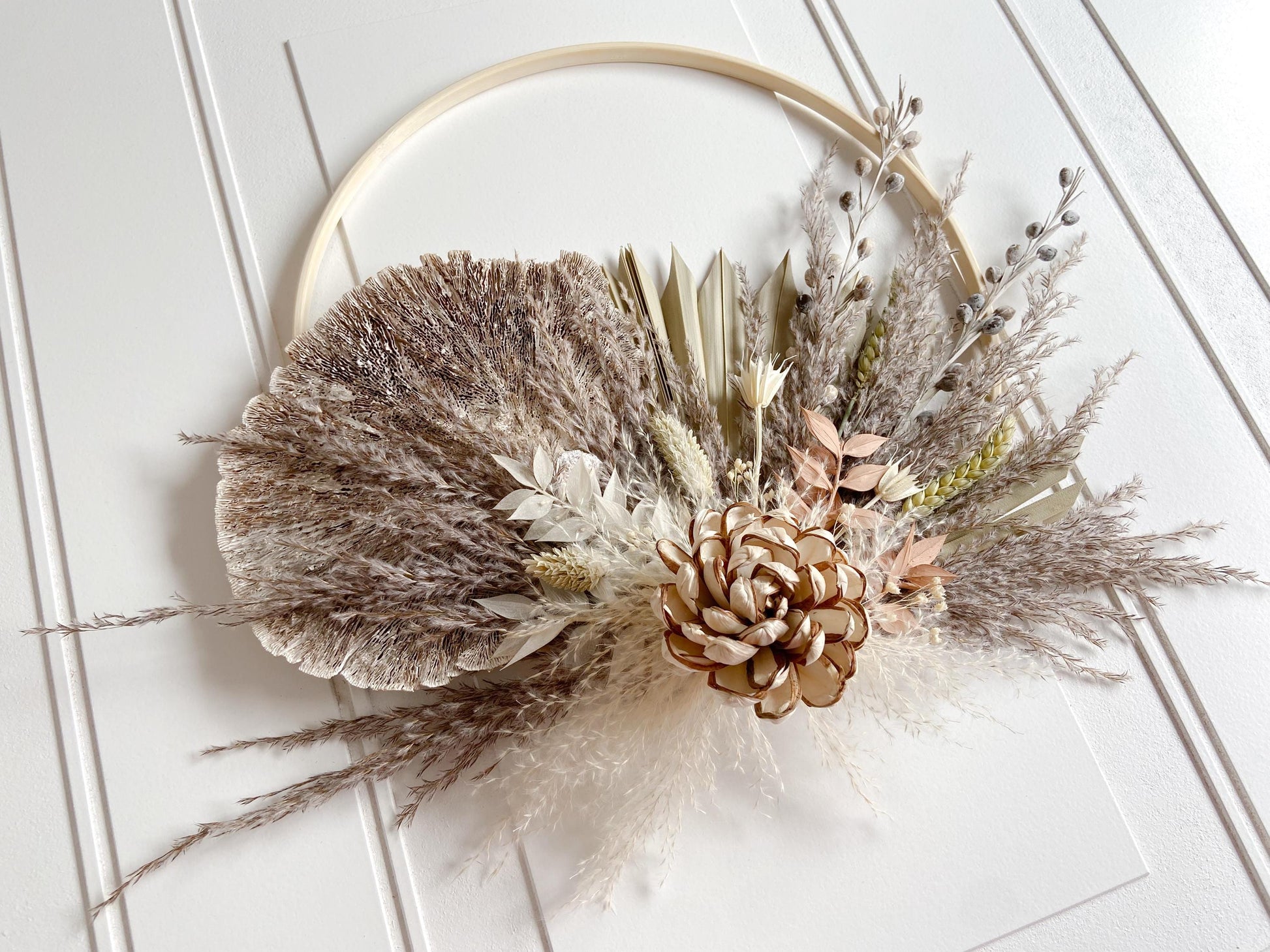 Neutral Dried Mushroom & Flowers Wreath