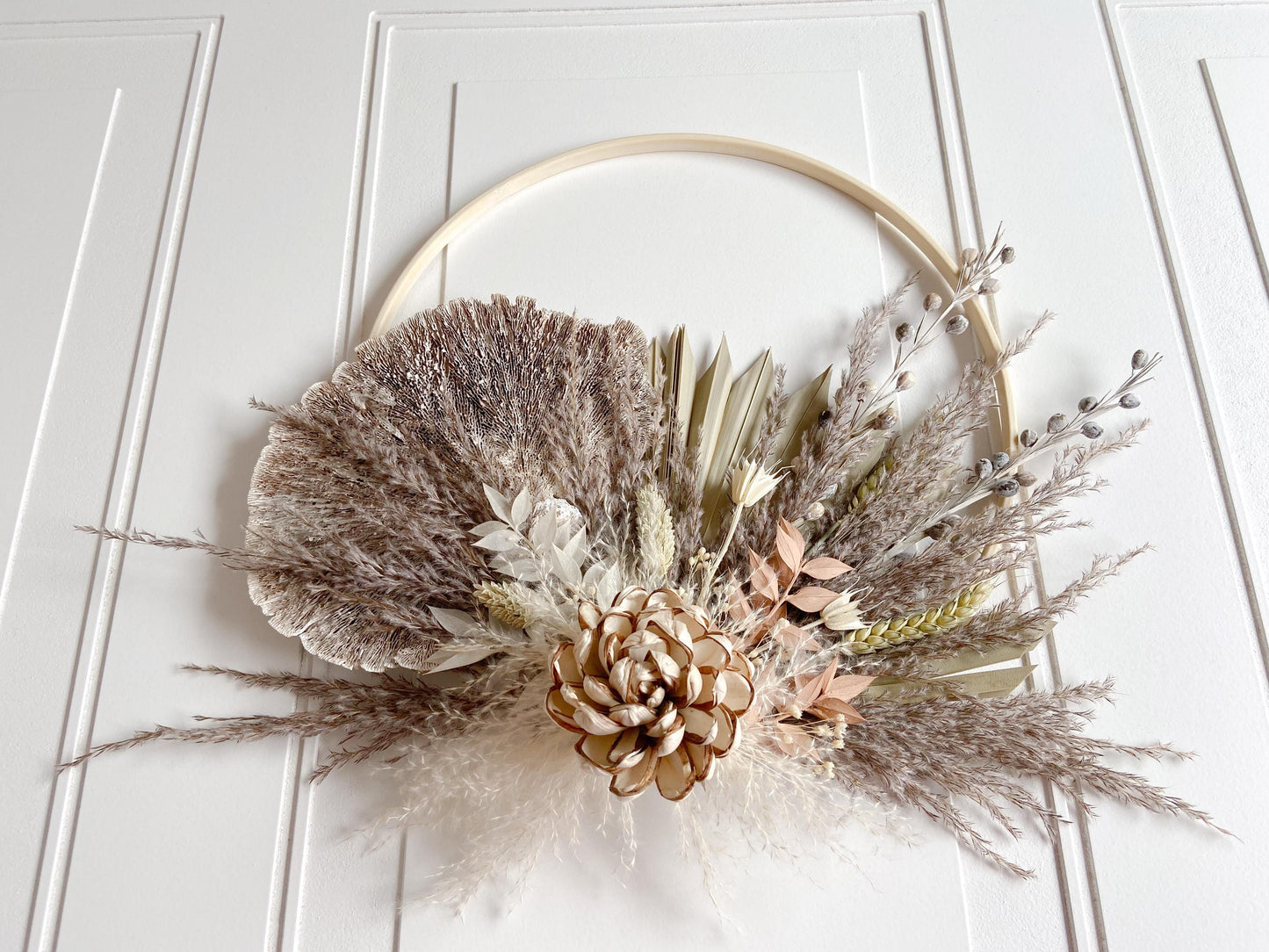 Neutral Dried Mushroom & Flowers Wreath